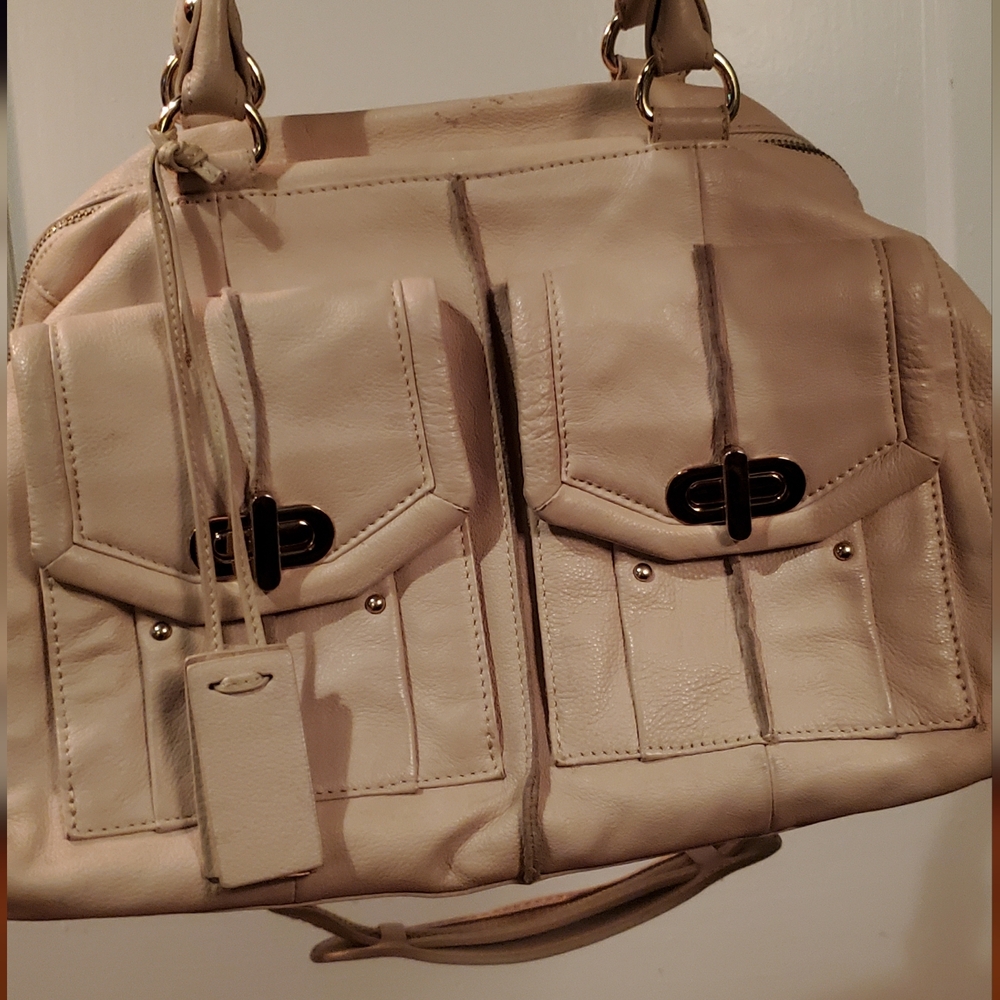 La Victoire Tan Leather Shoulder Bag